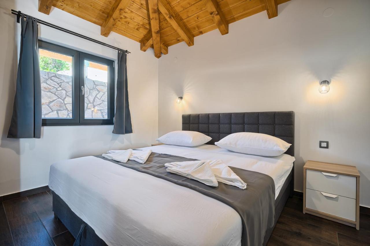 Kamp Lunga + Hotel Jezera Luaran gambar