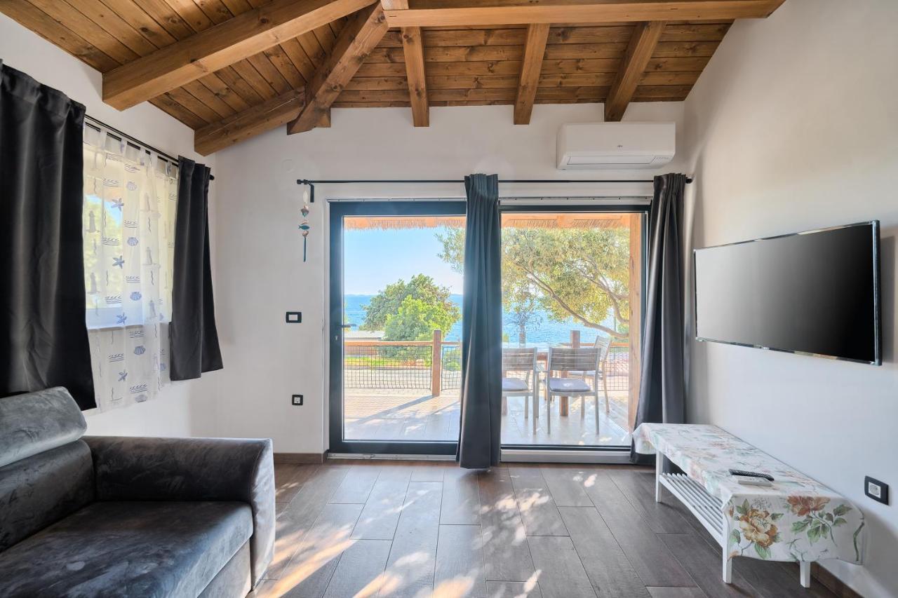 Kamp Lunga + Hotel Jezera Luaran gambar